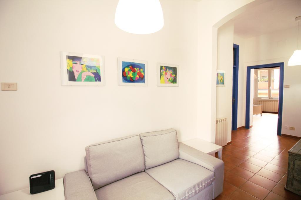 Colosseum Super Family Apartment Roma Esterno foto