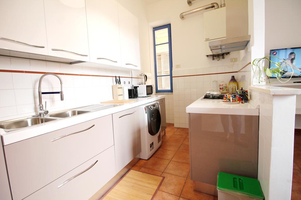 Colosseum Super Family Apartment Roma Esterno foto